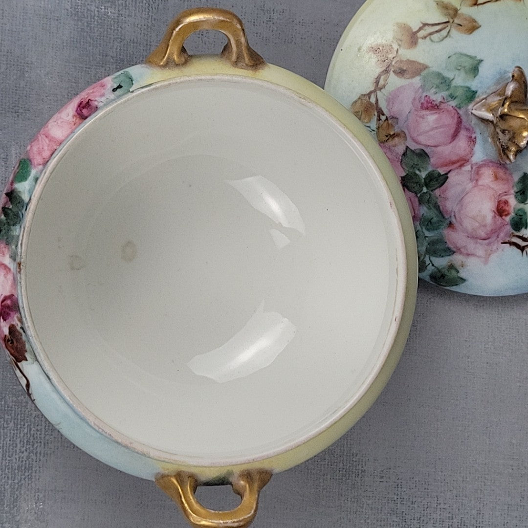 Antique GDA Limoges Footed Powder Jar Roses Gilt Handles Vanity Box c190021