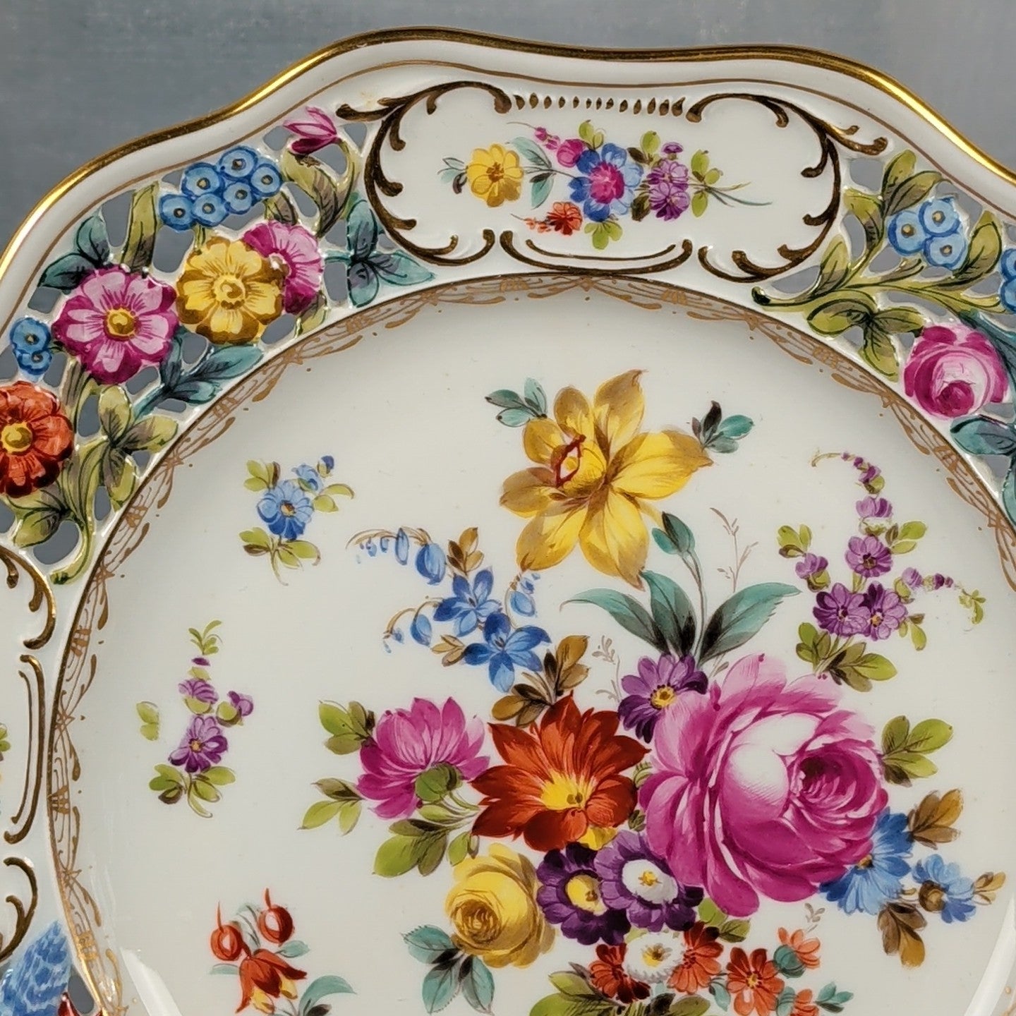 Antique Dresden Germany 10.5” Hand Painted Floral Cabinet Plate Gold Gilt8