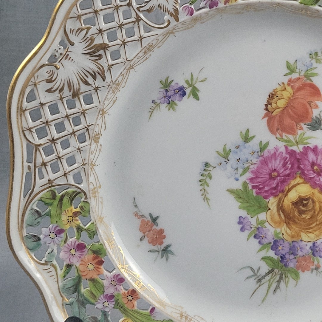 Carl Thieme Style Dresden Reticulated Plate Raised Enamel Floral Gold Trim 9"4