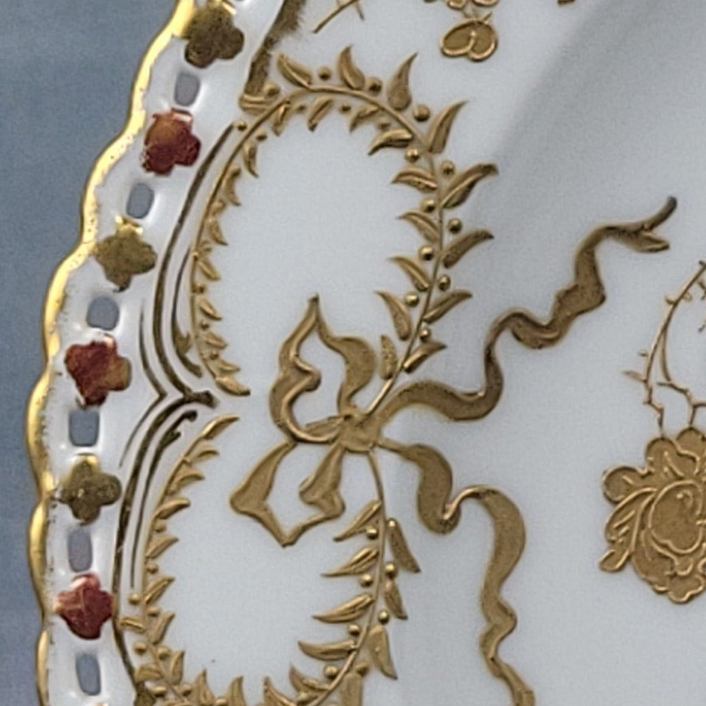 Pairpoint  Limoges Reticulated Gold Floral Gilt Plate c.190010